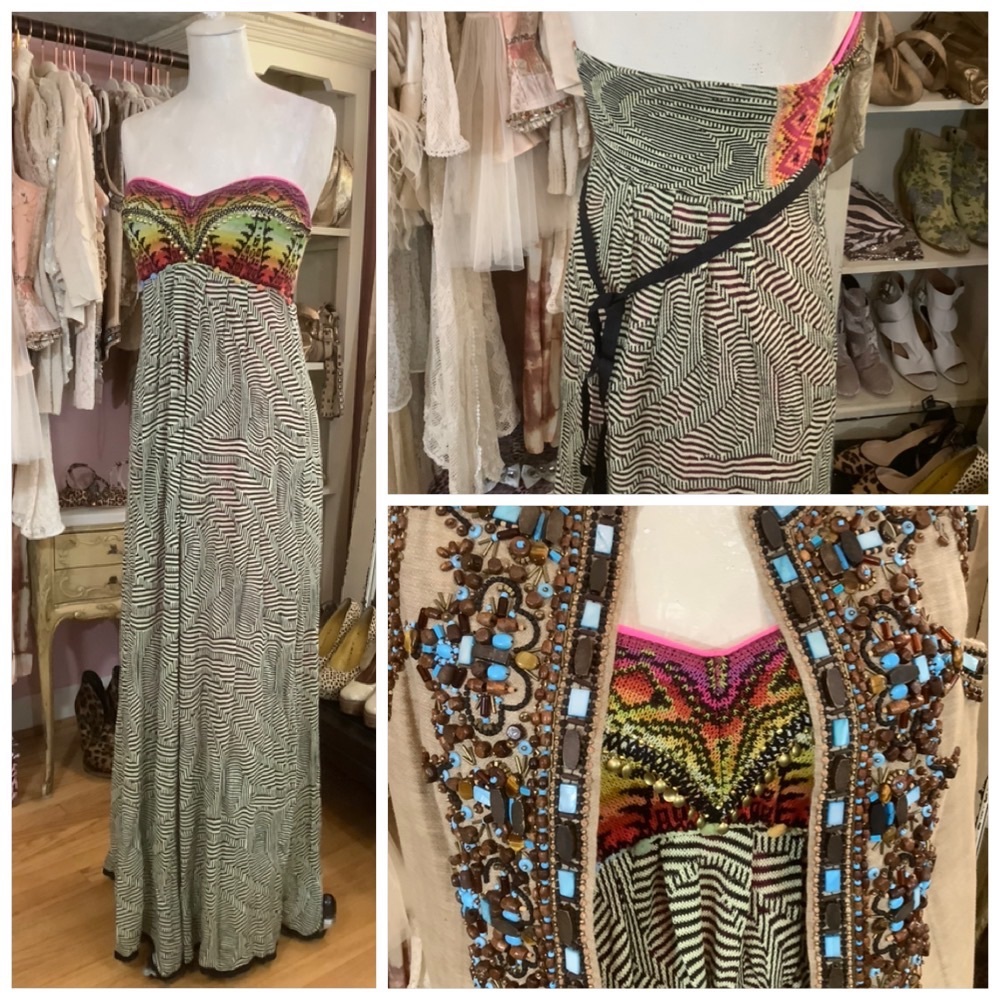 Bohemian strapless knit dress